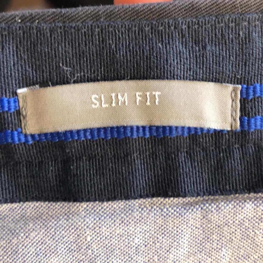 Gap navy khaki pants - Picture 2 of 5